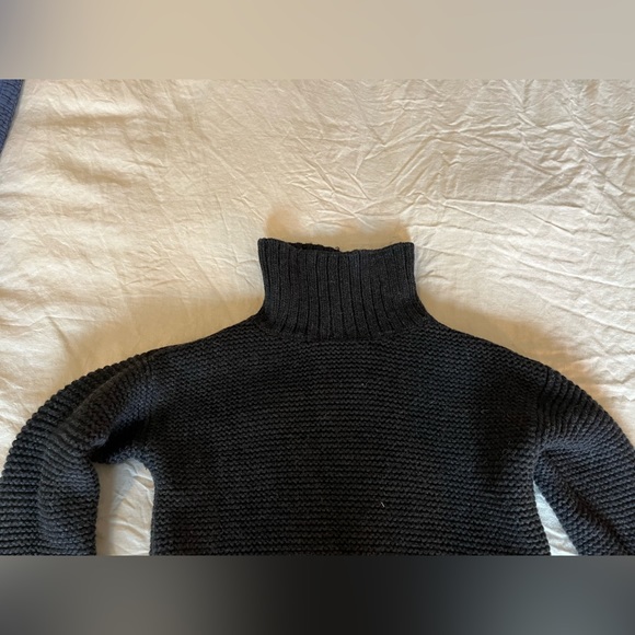 Lululemon Wool Sweater - Picture 3 of 8